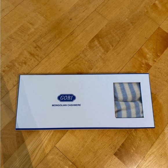 Baby Gobi cashmere 100% onesies fit 6-12 months - Picture 4 of 4